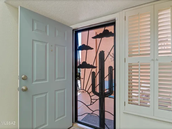 8537 E Haverhill Ln, Tucson, AZ 85715