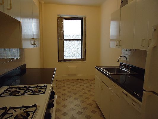 4th image of 11714 Union Tpke APT Af1