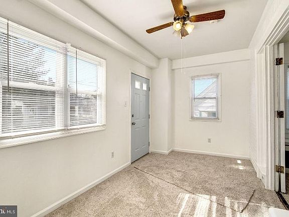 4th image of 1111 Roosevelt Dr