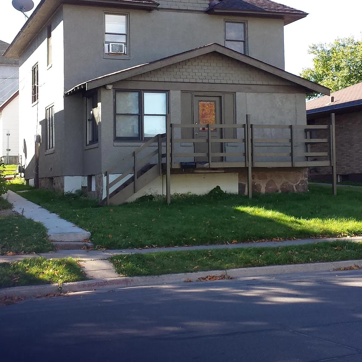 2 bed, 900 sqft, $900 — Photo 1