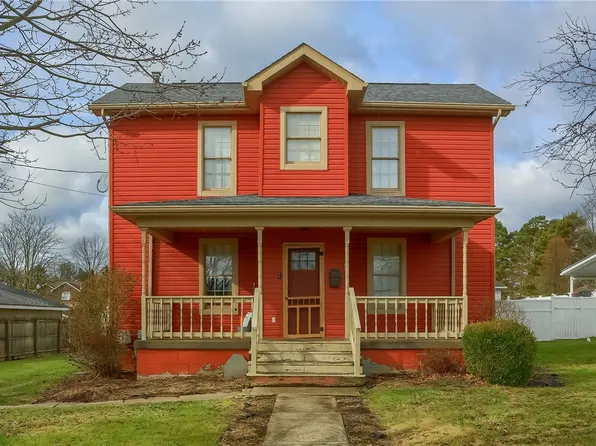 5 Park Ave, Scottdale, PA 15683
