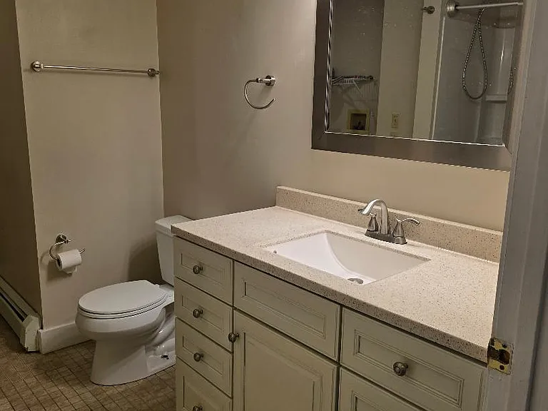 73 Middle St #1 — Photo 15