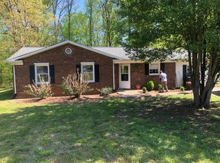 2305 Denbigh Ct, Kernersville, NC 27284