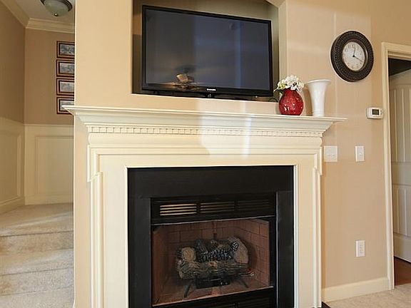 4th image of 210 Morgan Brook Way