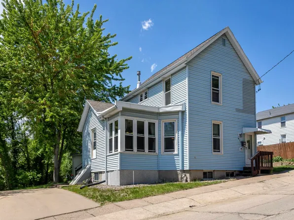 671 Roberts St, Dubuque, IA 52001