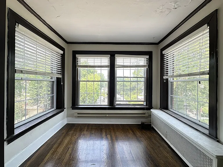 312 Lee St #4 — Photo 12