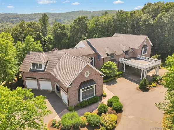 35 Paddock Lane, Glastonbury, CT 06073