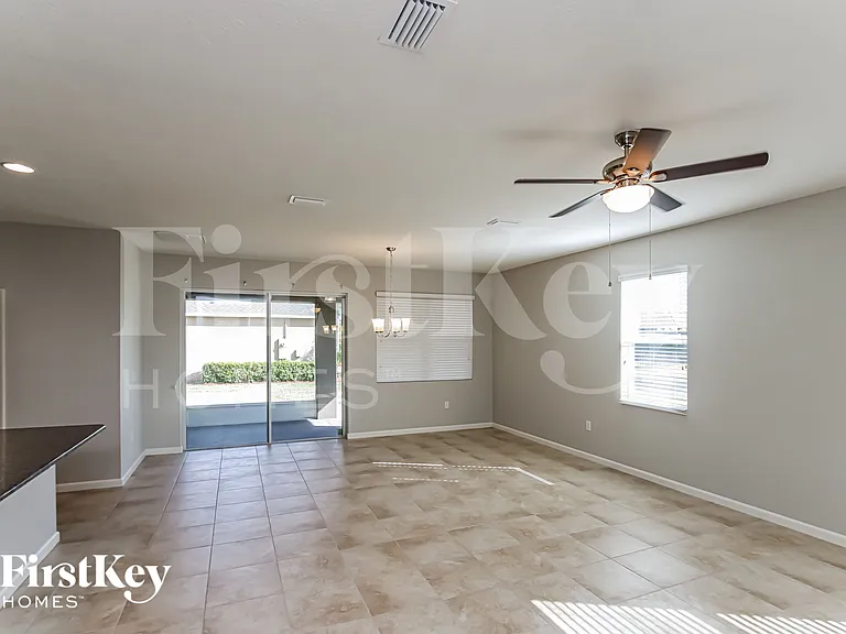 740 Remington Green Dr SE — Photo 3