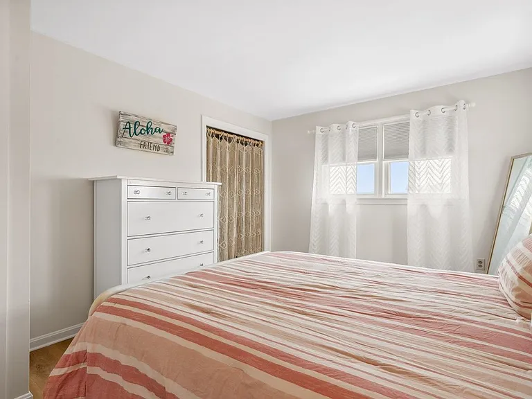 131 Franklin St — Photo 21