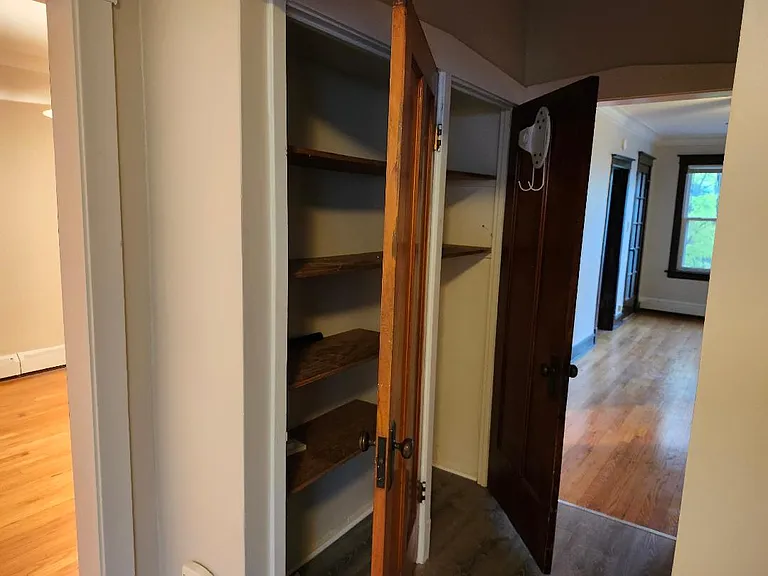 5502 W Giddings St #2E — Photo 8