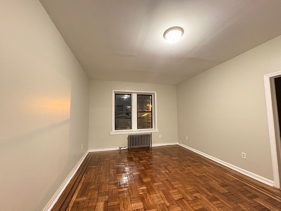 2nd image of 246 Roseville Ave #203