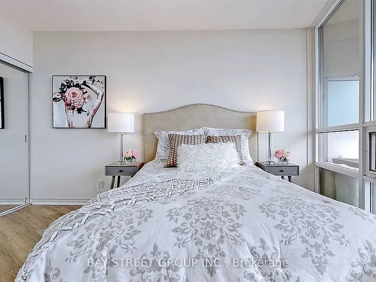 2230 Lake Shore Blvd W #2207 — Photo 18