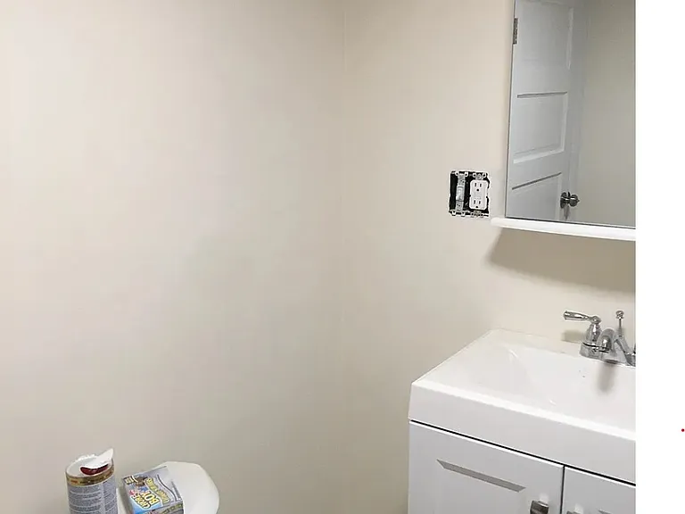 12 Lowell St #1 — Photo 8