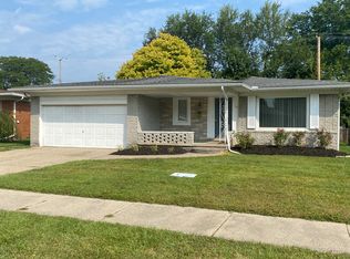 1143 Winthrop Dr, Troy, MI
