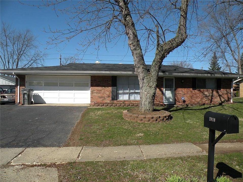 1st image of 2810 Shakespeare Dr