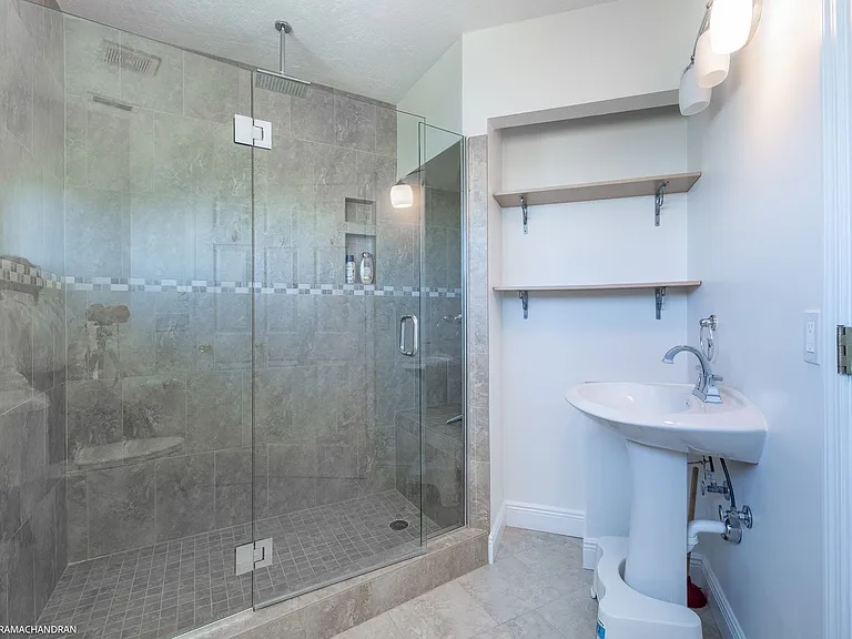 1801 Jamaica Way #331 — Photo 38