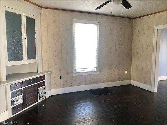 5th image of 130 Elmer Ave