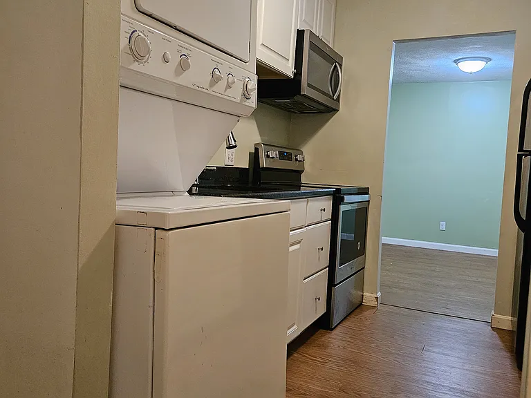 310 Brook Village Rd #19 — Photo 11