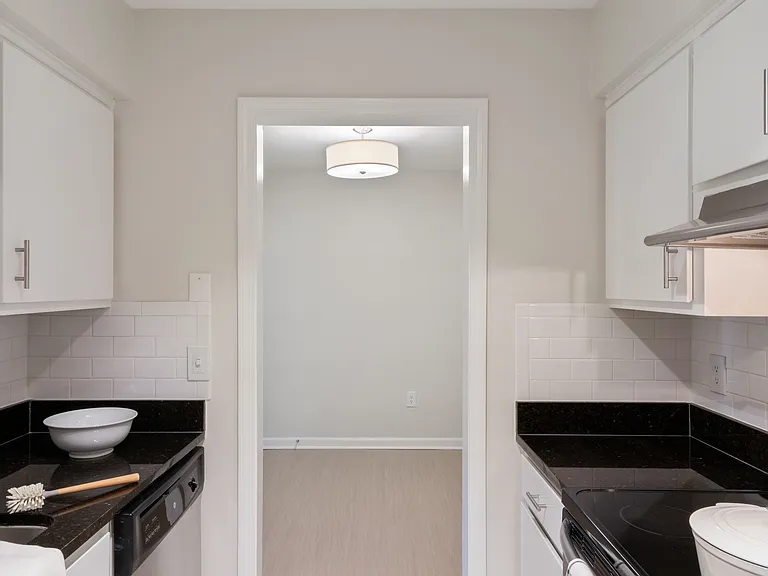 110 Acklen Park Dr #103 — Photo 12