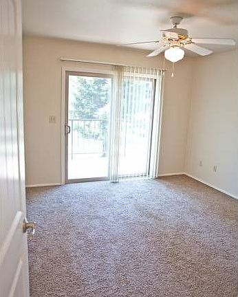 Master Room w/Balcony