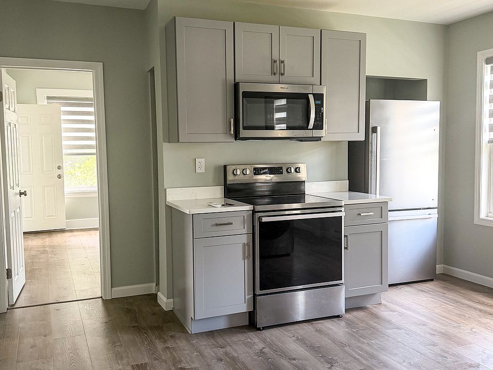 1st image of 4 Fairbanks St APT 2