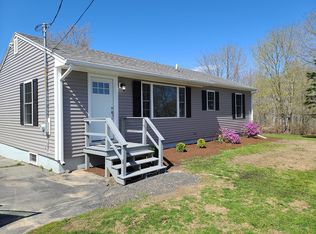 4 Bayview St, Searsport, ME 04974