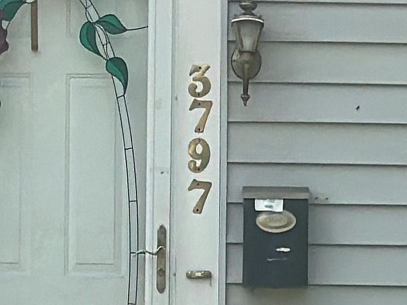 4th image of 3797 Rose Ave