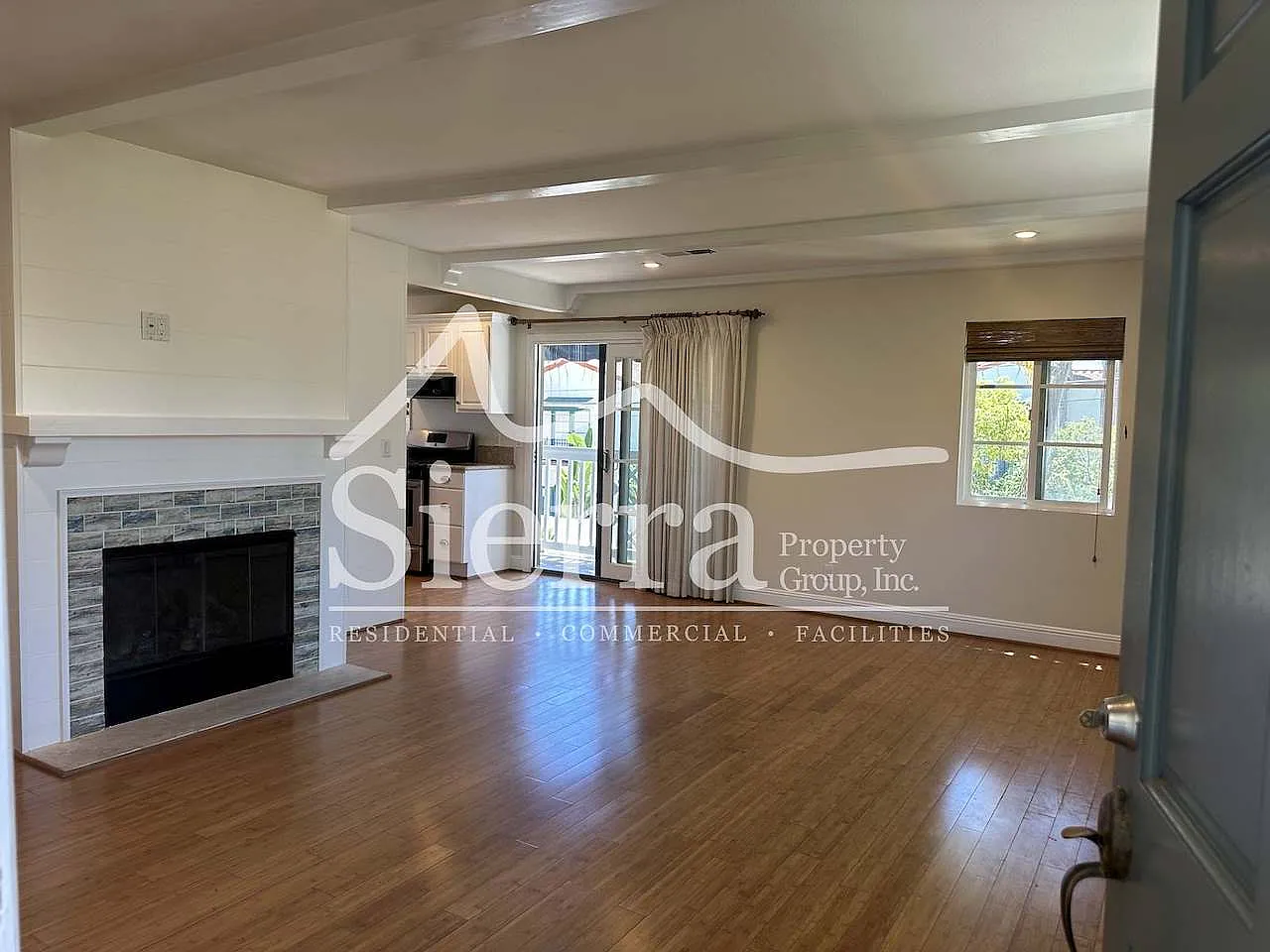 3 bed, $4,950 — Photo 2