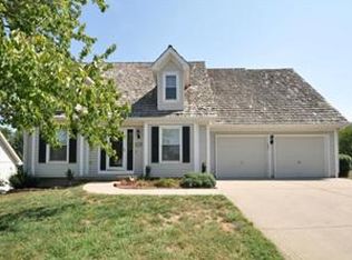 8317 N Flora Ave, Kansas City, MO 64118