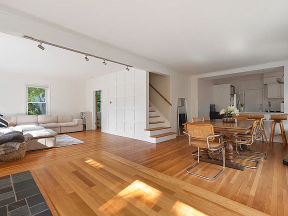 2nd image of 315 Willow Ave