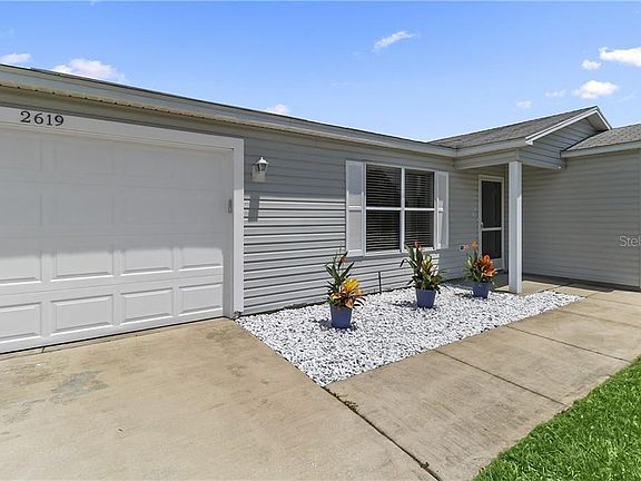 3rd image of 2619 Privada Dr