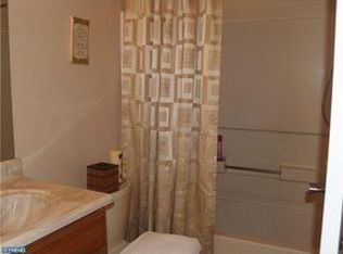 910 Woodchip Rd, Lumberton, NJ 08048