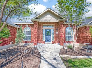 204 Plantation Dr, Seguin, TX 78155