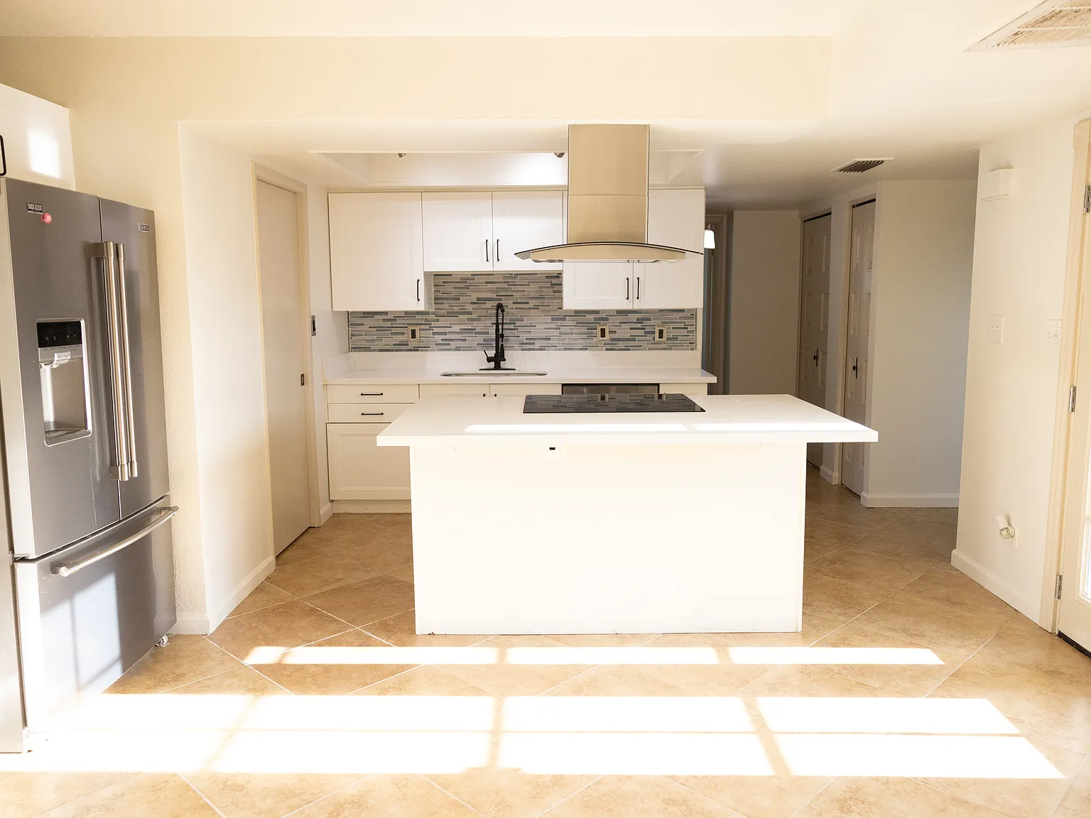2 bed, 1544 sqft, $2,475 — Photo 4