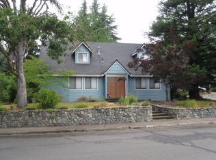 1010 N Dewey Dr, Grants Pass, OR 97526