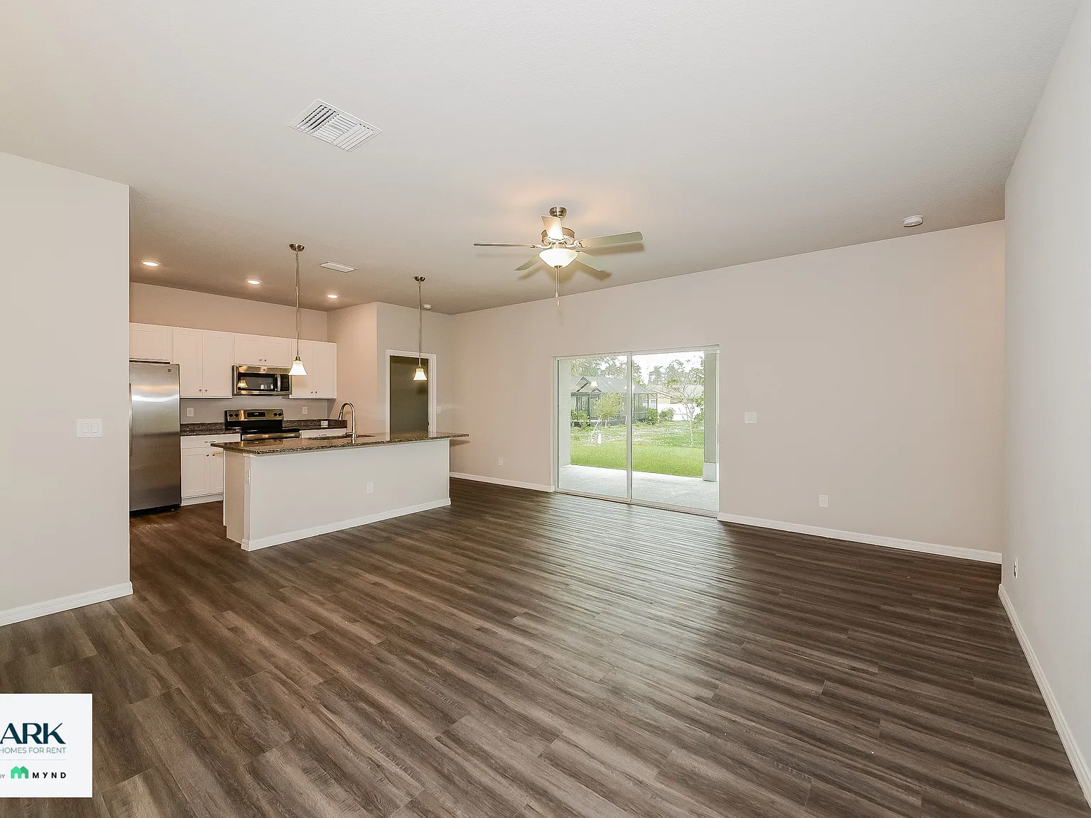 3 bed, 2.0 bath, 1548 sqft, $1,869 — Photo 3