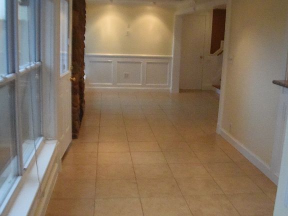 4th image of 1833 Kuehler Ave