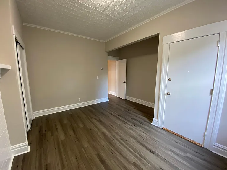 176 Glenwood Ave #2R — Photo 13