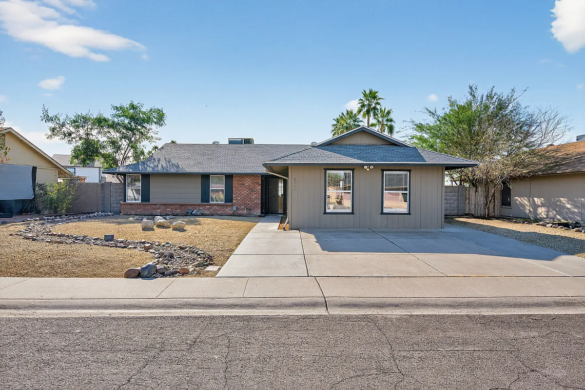 Building Photo - 6111 W Mauna Loa Ln