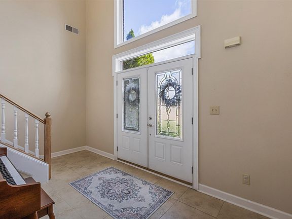 4th image of 4807 Nob Hill Dr