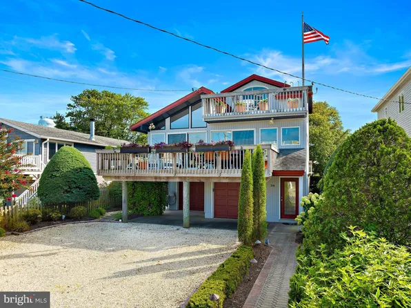 34 W 8th St, Barnegat Light, NJ 08006