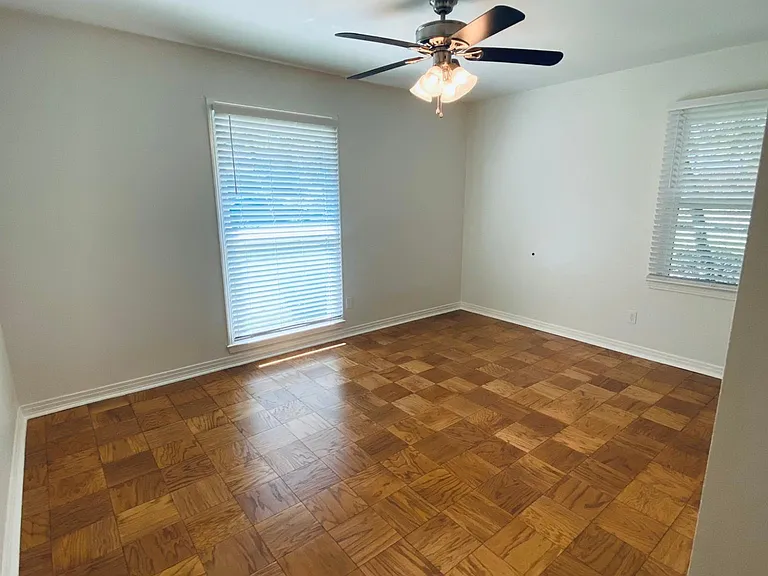 214 Glen Oaks Rd — Photo 10