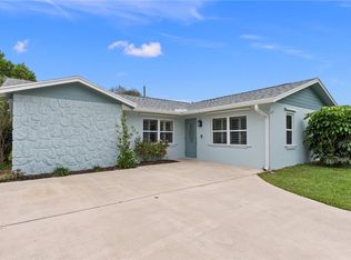 2536 1st St, Vero Beach, FL 32962