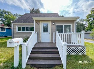 909 Orange St, Greenville, MI