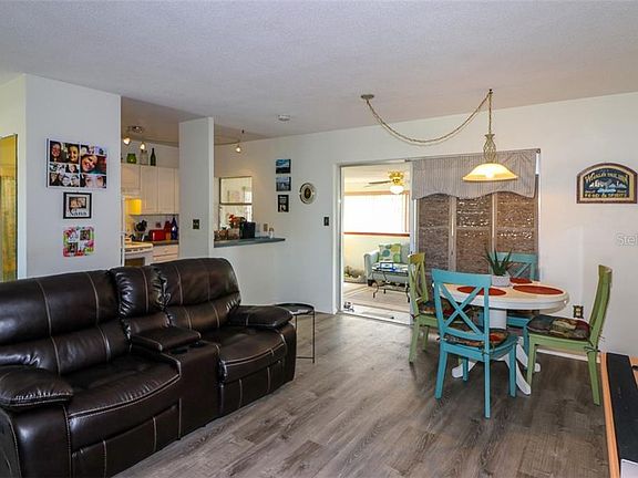 2nd image of 22095 Montrose Ave