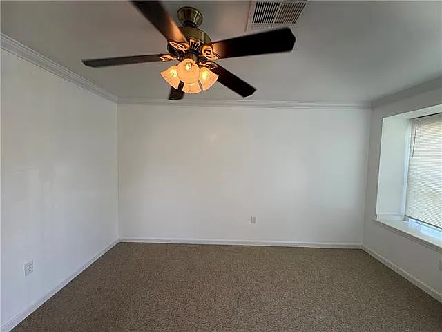 2 bed, 1.0 bath, 860 sqft, $1,400 — Photo 4