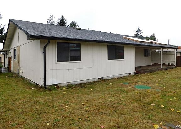 3rd image of 5922 Armour Dr SE