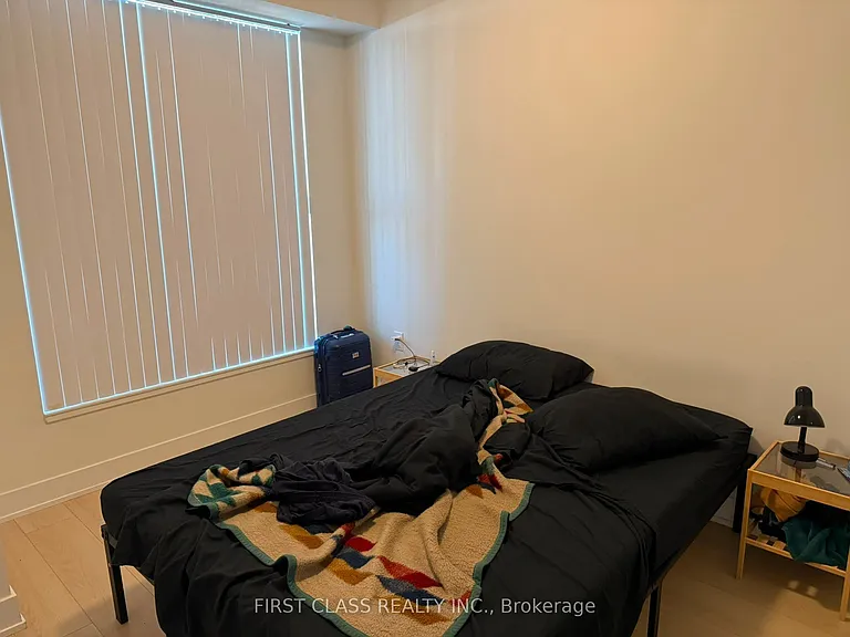 575 Bloor St E #2510 — Photo 5