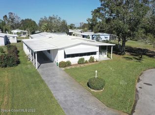 910 Evergreen St, Barefoot Bay, FL 32976