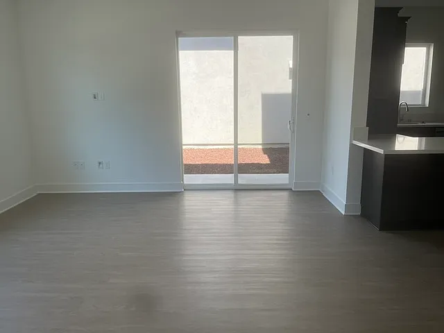 4 bed, 1696 sqft, $3,800 — Photo 4